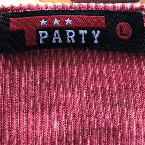 T PARTY Red Long Sleeved Shirt w/Fleur d'Lis & RS - Picture 6 of 7